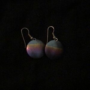 Iridescent LIGHT metal earrings with ombre colors